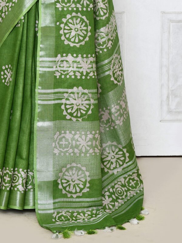 green batik print saree