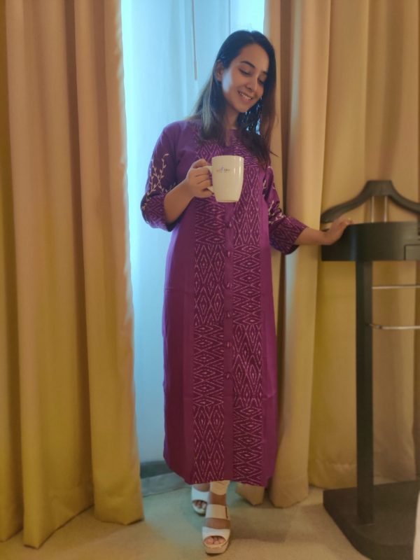 Ikat Kurti