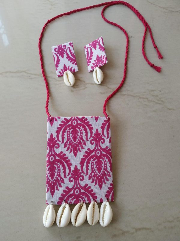 pink shell necklace set