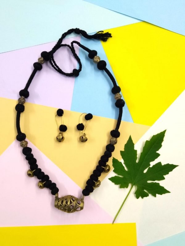 Black Dhokra pendant set