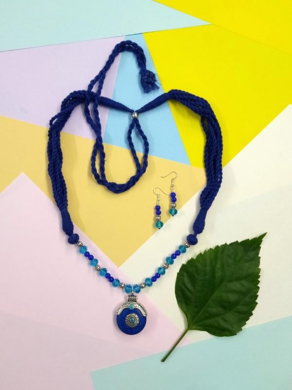 Blue beads necklace set